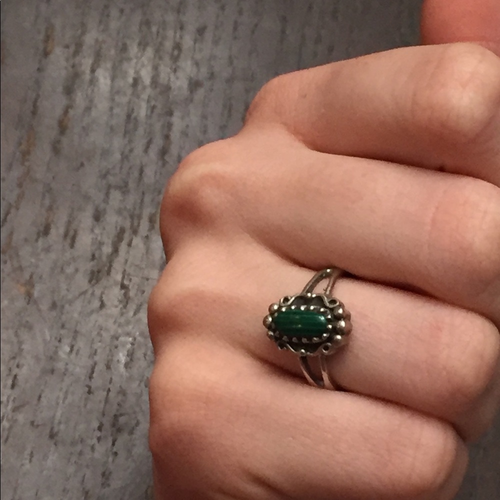 925 Malachite Signed Sterling Silver Ring - image 2